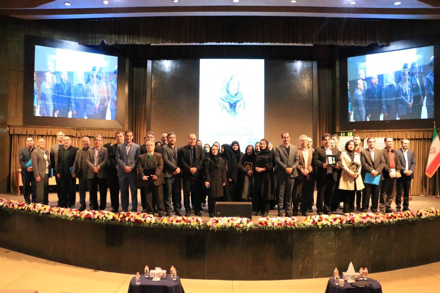 اختتامیه یازدهمین جشنواره آموزشی استاد پروانه وثوق برگزرار شد.