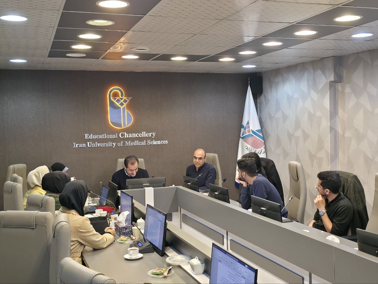 جلسه شورای راهبری کمیته دانشجویی توسعه آموزش با حضور معاونت محترم آموزشی دانشگاه 