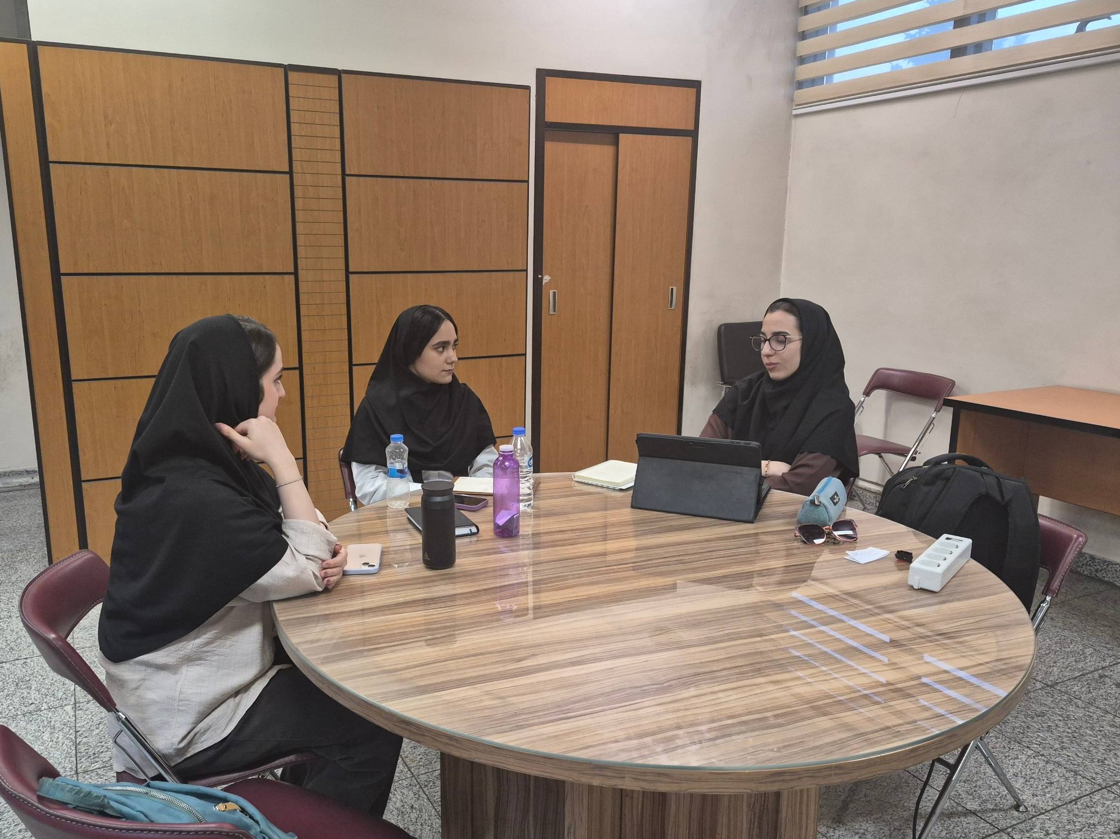  جلسه کارگروه توانمندسازی کمیته دانشجویی توسعه آموزش دانشگاه ایران در روز  چهارشنبه ۲۸ مردادماه ۱۴۰۵ برگزار شد.